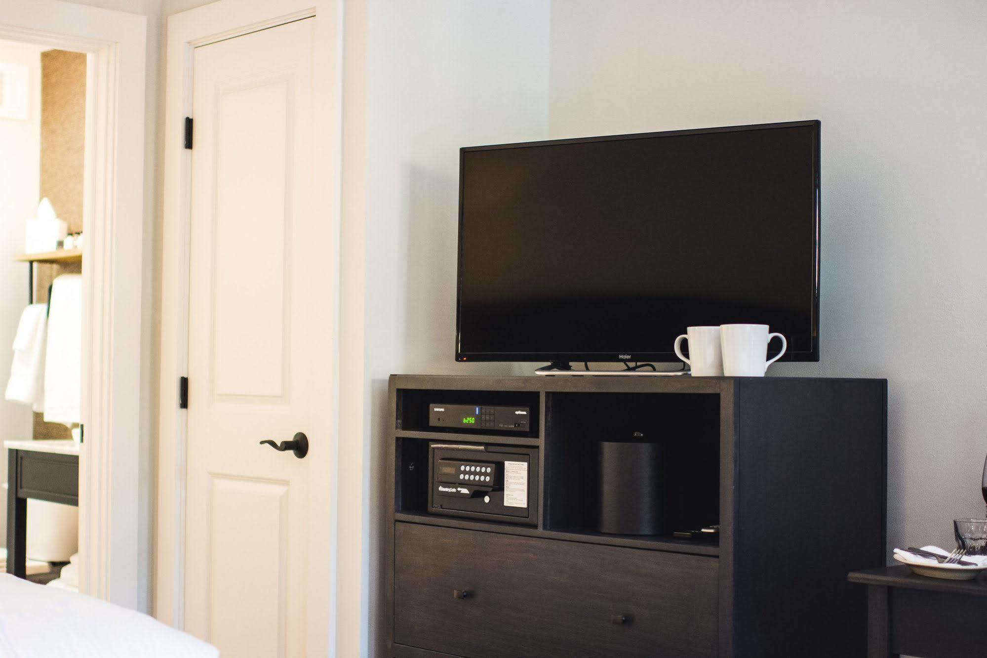 Hotel Hi-Ho - Contactless Check-In แฟร์ฟิลด์ ภายนอก รูปภาพ